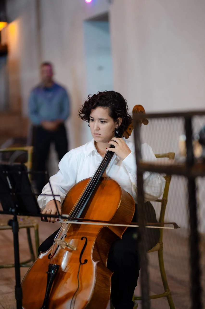 Stephanie Alves in a chamber concert